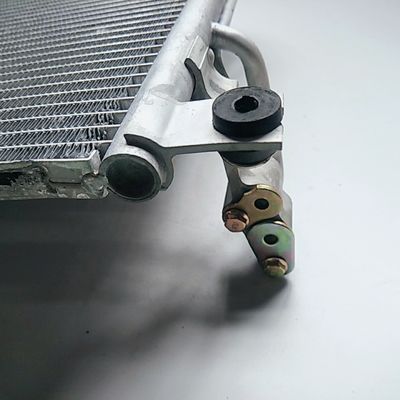 OE NO. 8105100U8510 Конденсаторы автозапчастей для JAC Refine S3 и Heyue A30