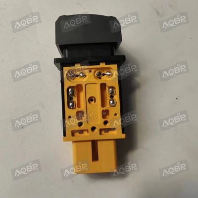 JAC Sunray S37090030-E2 Автомобильные детали Задние потолочные фары